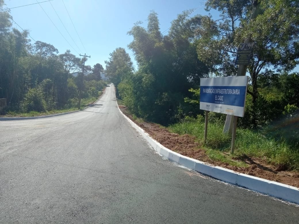 Prefeitura inaugura pavimentação da Rua El Cadiz: obra melhora mobilidade e segurança no bairro